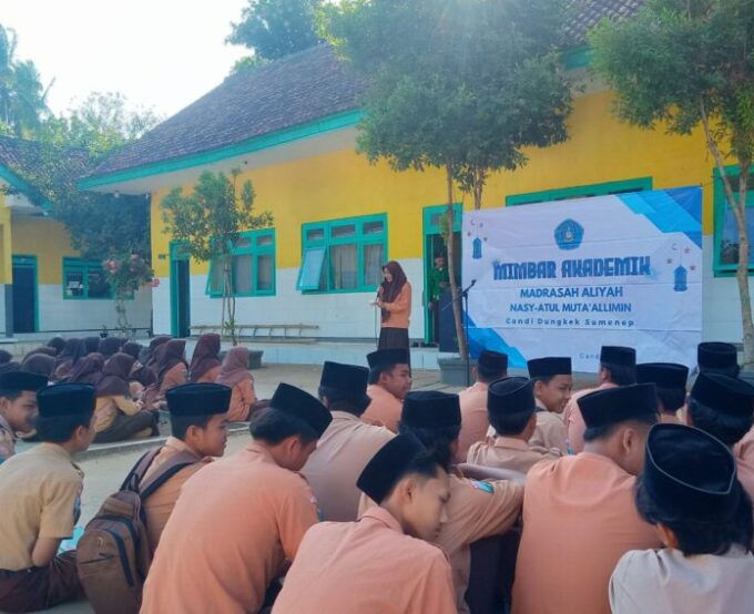 Mimbar Akademik: Asah Kreativitas dan Keterampilan Public Speaking Siswa MA Nasy-atul Muta'allimin