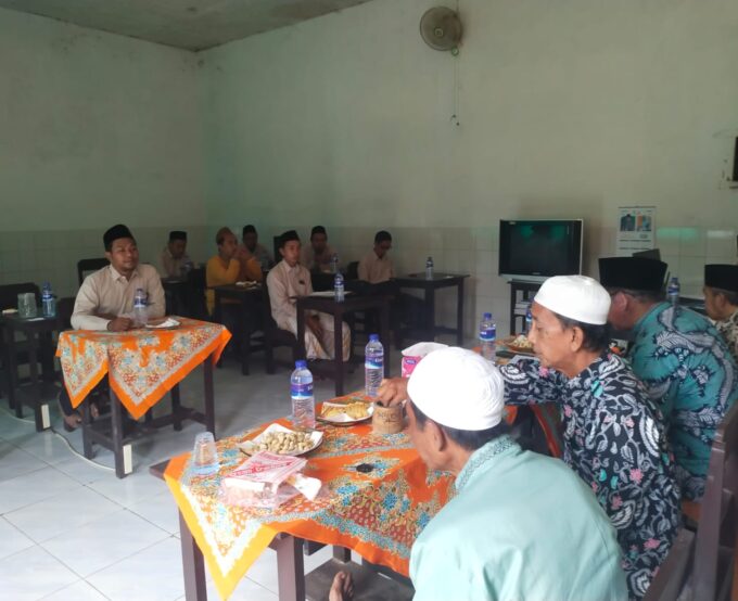 Pembina Yayasan: Harus Sadar Status Kita Sebagai Guru
