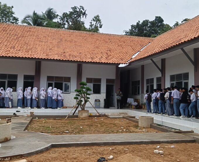 Apel Hari Pertama Semester Genap, Kepala Madrasah Ingatkan Registrasi Ulang dan Kedisiplinan