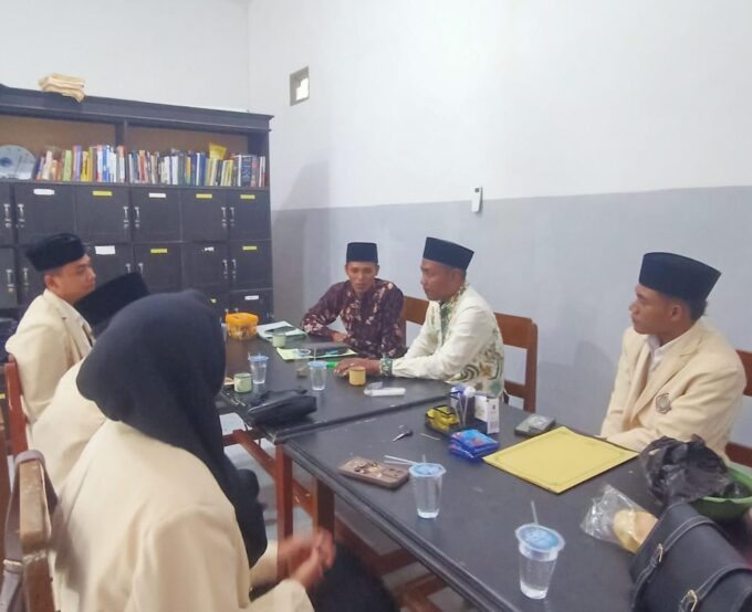 Mahasiswa PPL Kelompok 57 Resmi Diserahkan ke MA Nasyatul Muta’allimin Candi Dungkek