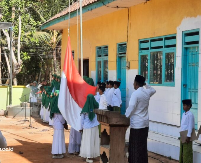Peringati Hari Santri Nasional 2026, Kepala MA Nasy-atul Muta’allimin Ajak Santri Jaga Indonesia dan Peduli Lingkungan